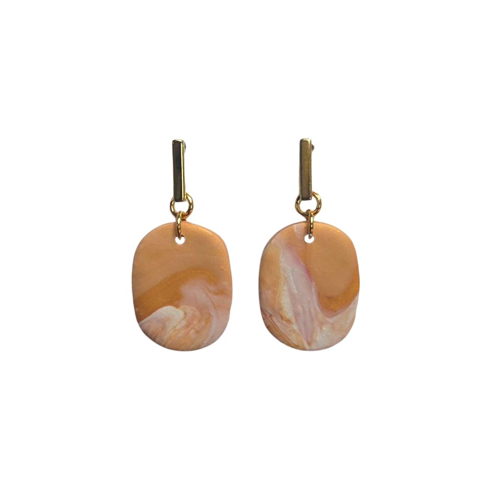 Gouden oorbellen ovale peach clay