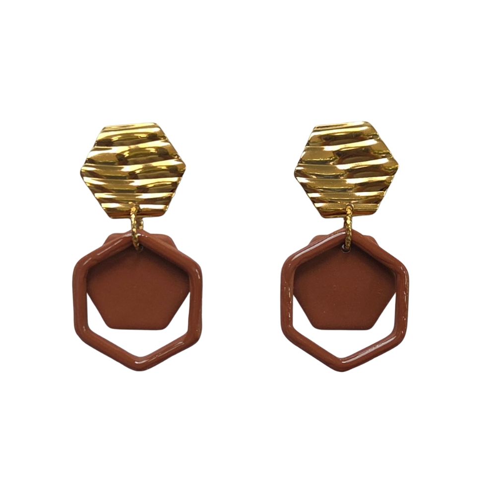 Gouden oorbellen met hexagon terracotta clay