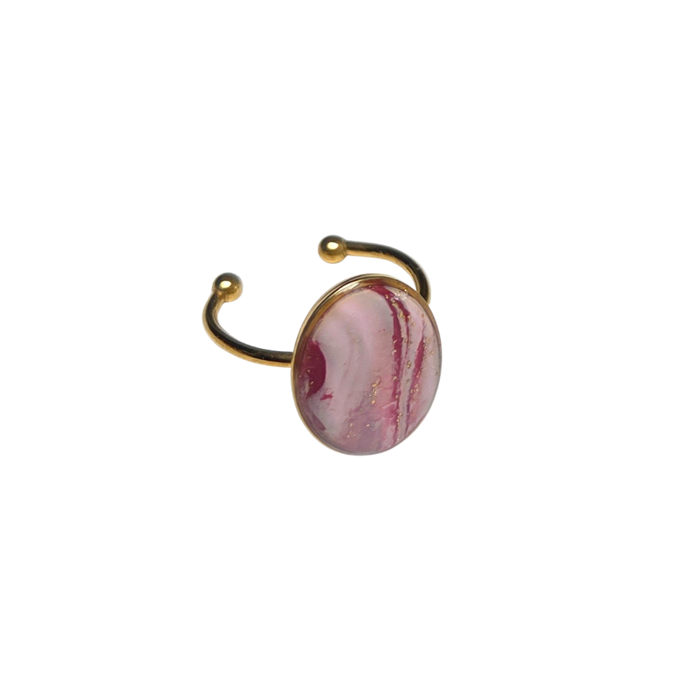 Verstelbare gouden ring met ovale gemarmerde bordeaux clay