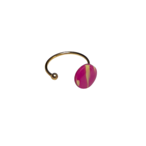 Verstelbare gouden ring met ronde gemarmerde fuchsia clay