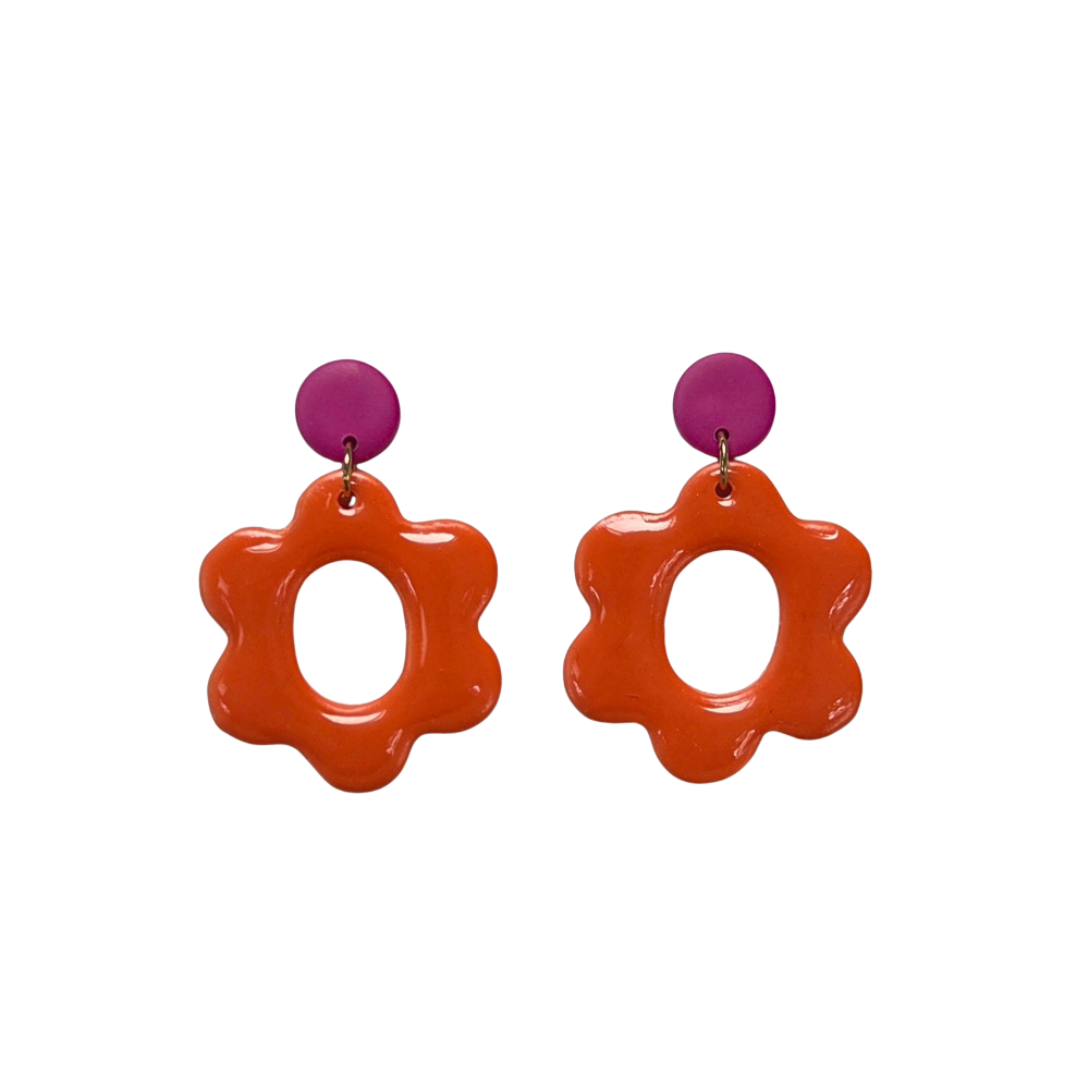 Statement oorbellen bloem oranje paars clay